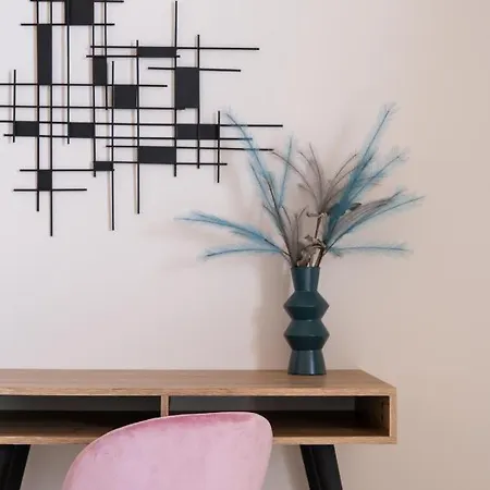 Nima1 4 Bedroom Centraly Located In Apartamento