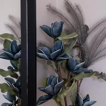 Nima1 4 Bedroom Centraly Located In *