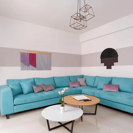 Apartment Nima1 4 Bedroom Centraly Located In *