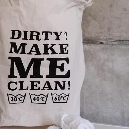 Nima1 4 Bedroom Centraly Located In