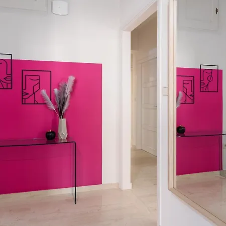 Nima1 4 Bedroom Centraly Located In Apartment