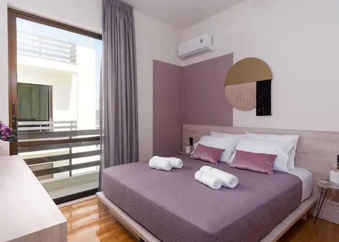 Nima1 4 Bedroom Centraly Located In Апартаменты Ретимно