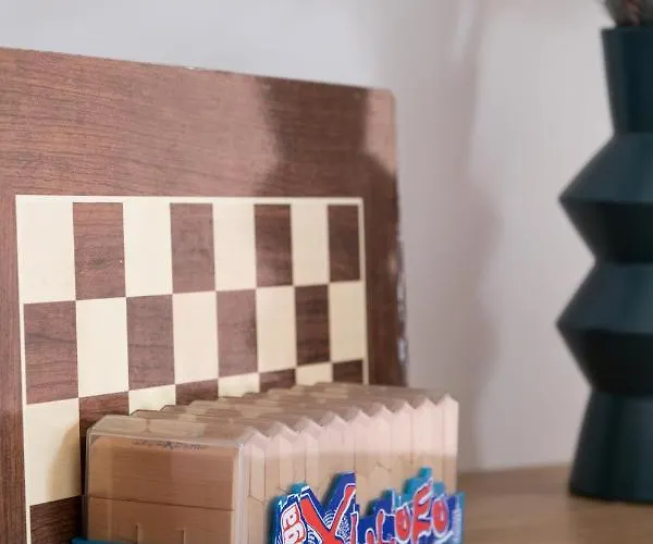 Nima1 4 Bedroom Centraly Located In