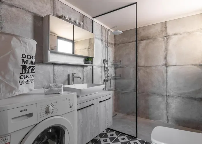 Nima1 4 Bedroom Centraly Located In * Rethymno