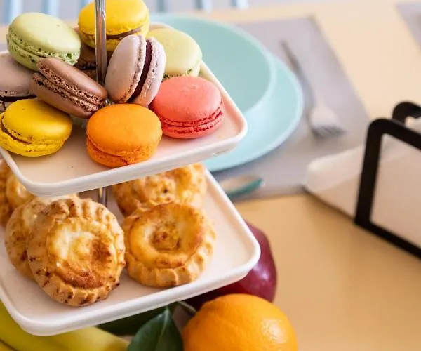 Nima1 4 Bedroom Centraly Located In *