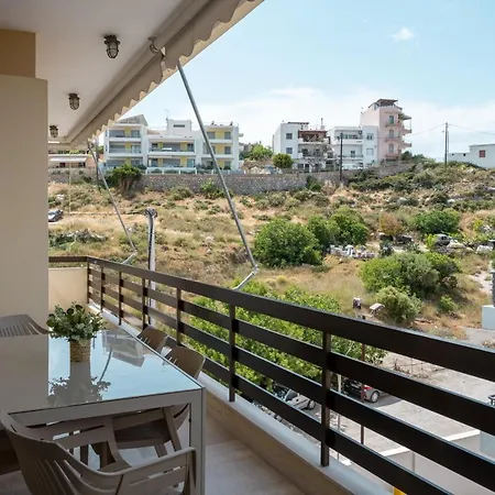 Апартаменти Nima1 4 Bedroom Centraly Located In *